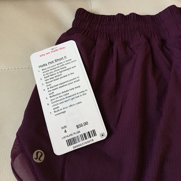 NWT PLUM LULULEMON HOTTY HOT SHORT II - - Size 4 - Picture 4 of 7